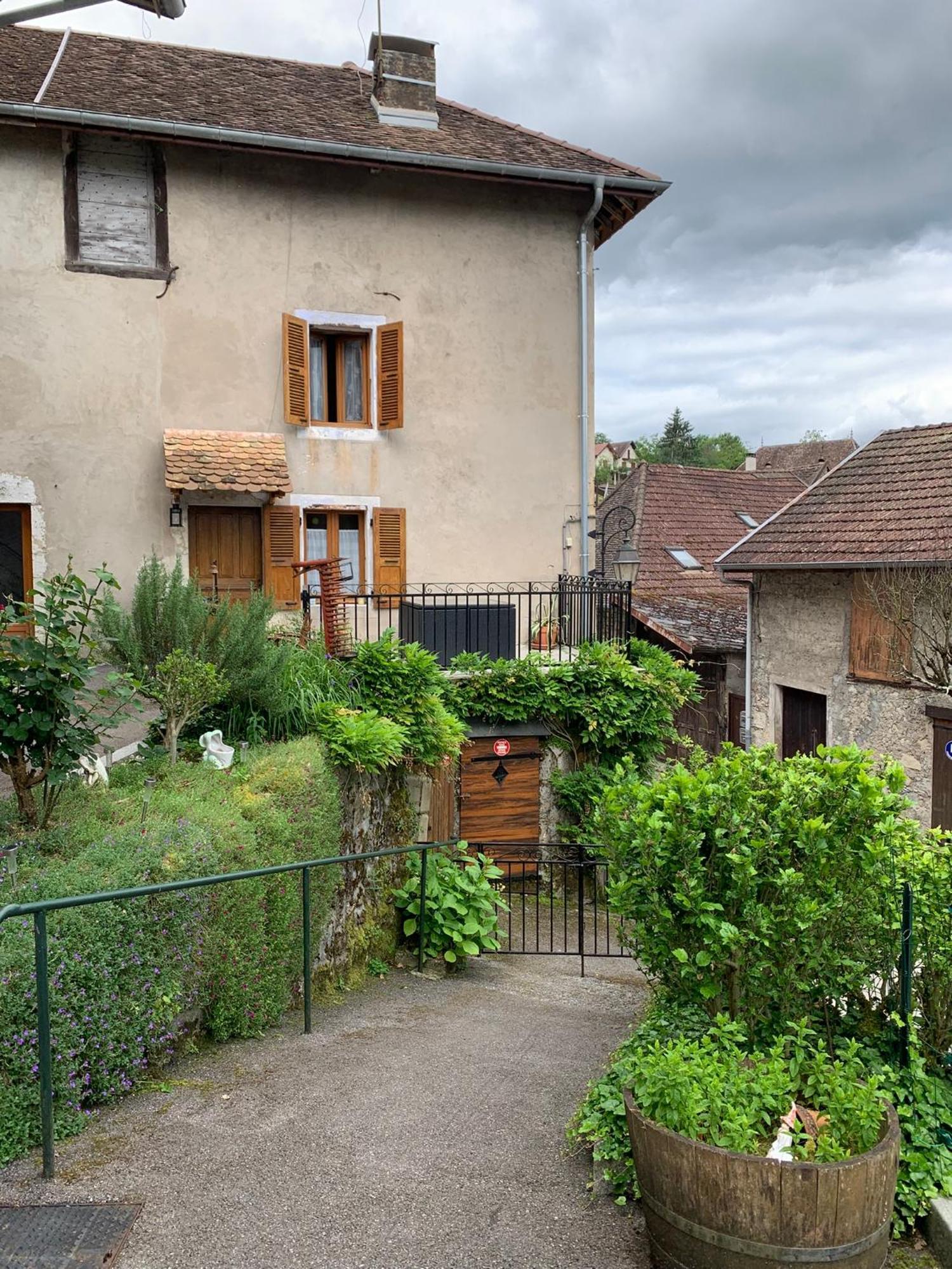 Gite Chez Charlot Chanaz Exteriör bild